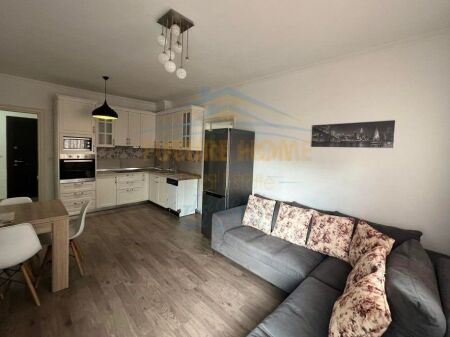 Shitet ,Apartament 2+1,Unaza E Re, Tirane.