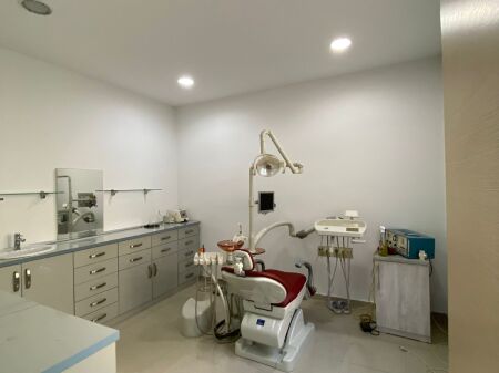 Clinica Dentale in affitto/Pronta per lavorare