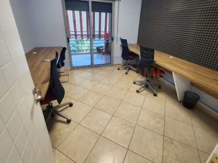 Affitto, Locale per ufficio, 21 Dhjetori, Via Frosina Plaku