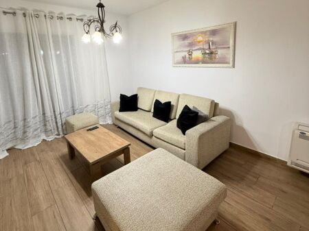 Jepet me Qira Apartament 2+1 me Post Parkimi – Kompleksi Delijorgji
