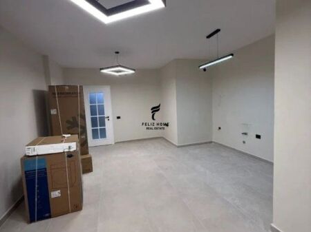 APARTAMENT ME QERA 2+1 KODRA E DIELLIT 750 EURO FH-64844