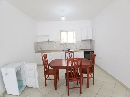 Appartamento in affitto 2+1 - Yzberisht, vicino a Eco Market