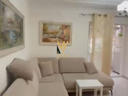 JEPET APARTAMENT 3+1+BLK ME QERA TE PAZARI I RI 90.000 LEKE