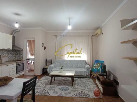APARTAMENT ME QIRA 1+1 ISH TREGU ELEKTRIK 40.000 LEKE