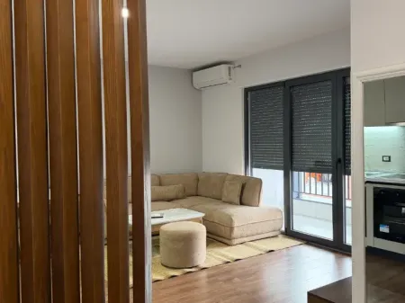 Jepet super apartament 1+1 me qera tek Bulevardi Ri