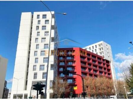 Shitet, Apartament 2+1+2, Kompleksi Arlis, Farmacia 10, Rruga e Dibres