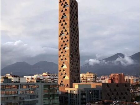 Shitet, Apartament 2+1+2, Tirana Tower, Tirane.