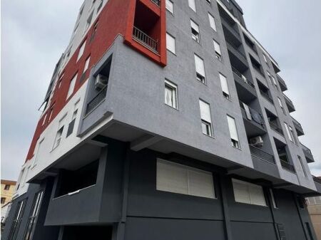 APARTAMENT 2+1 PER SHITJE / 5 MAJ
