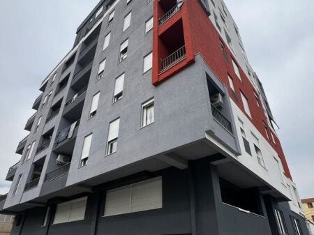 APARTAMENT 2+1 PER SHITJE / 5 MAJ