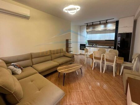 Qera, Apartament 2+1, Unaza e Re