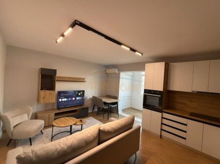 Shitet, Apartament 1+1, Rruga Siri Kodra, Tirane