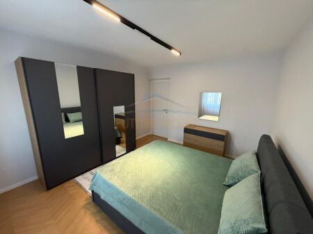Shitet, Apartament 1+1, Rruga Siri Kodra, Tirane