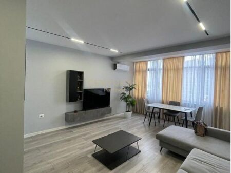 Apartament 2+1 per shitje tek 21-Dhjetori