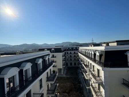 SAUK, Porta Tirana e Re shesim super apartament 2+1+2