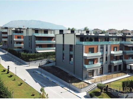 Jepet me qira apartament modern 2+1 në rezidencën Sofia Hill pranë TEG
