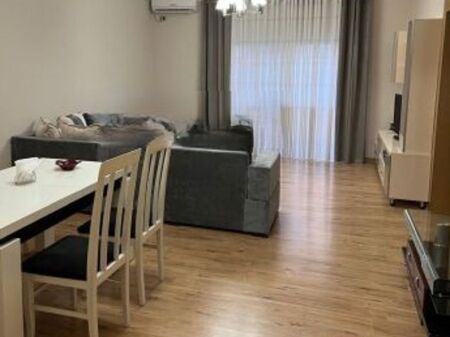 QIRA, APARTAMENT 2+1, KOMUNA E PARISIT