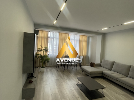  JEPET ME QERA APARTAMENT 2+1 – 21 DHJETORI, TIRANË