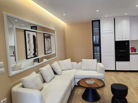 Apartament 2+1+2 +  pranë qendrës