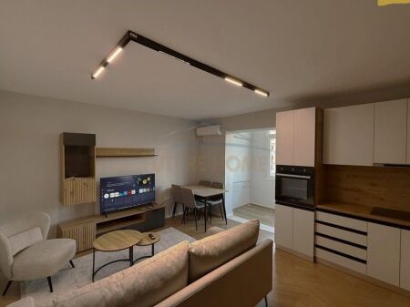 Shitet, Apartament 1+1, Rruga Siri Kodra, Tirane