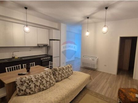 Apartament - Për Qira - Kompleksi Mangalem, Tiranë
