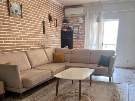 FOR RENT APARTMENT 2+1+BALCONY "COMMUNE OF PARIS" 65,000 LEKE