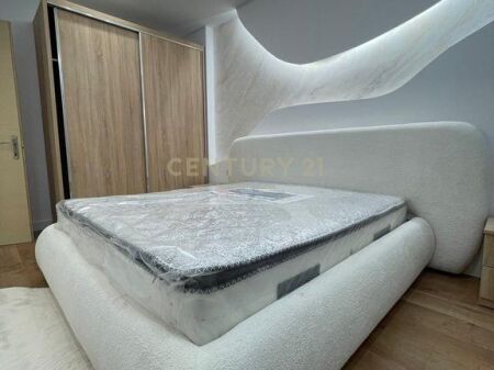 Shitet Apartament 1+1 në Katin e 8 – Ideal për Investim ose Banim!