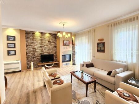 Apartament  1+1 - Për Qira - 9 Katëshet