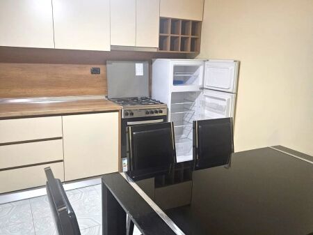 Jepet me qira apartament, 400 € ,tek Ish Parku
