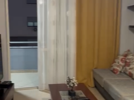 Apartament 2+1, Astir!