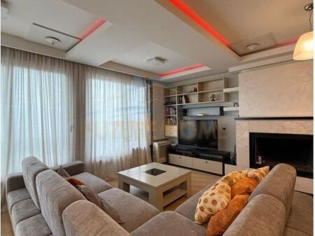 Shitet, Duplex, Rezidenca Kodra e Diellit 1, Tiranë