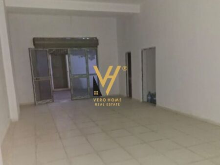LOCALE COMMERCIALE 50 M2 IN AFFITTO A ASTIR 700 EURO