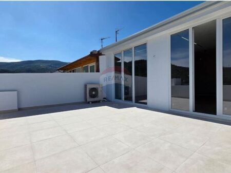 PENTHOUSE EKSKLUZIVE NË SHITJE – LUNGOMARE, VLORË 