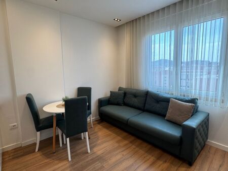 1+1,i mobiluar ngjit me delijorgjin,650 euro