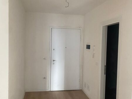 Apartament per shitje 2+1 tek Ish Fusha e Aviacionit