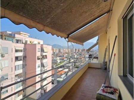 Apartament 2+1 me qira tek Rrethi i Kombinatit