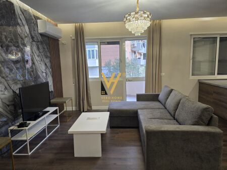 SHITET APARTAMENT 2+1+2 TE KOPSHTI BOTANIK 210.000 EURO