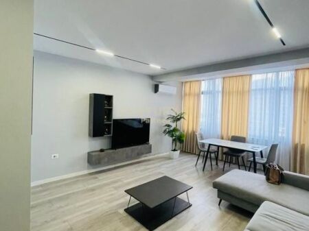 JEPET ME QIRA APARTAMENT 2+1 21 DHJETORI TIRANË