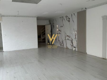 SHITET ZYRE 72 M2 TE MOZAIKU 260.000 EURO