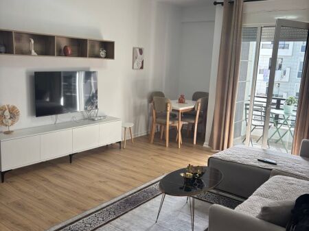 Apartament 2+1+2 per qira tek Komplesksi Star !