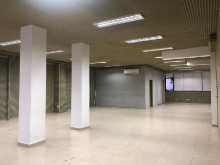 UFFICIO IN AFFITTO 350M2 STRADA DI ELBASAN