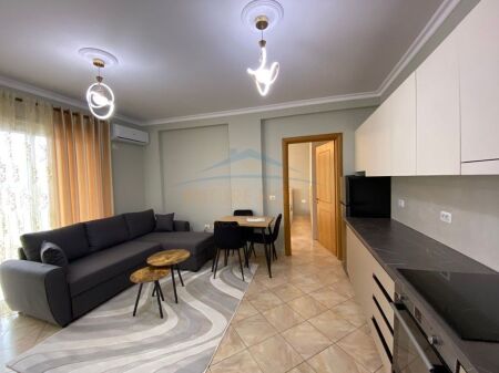 Qera, Apartament 2+1, Unaza e Re, Tirane .