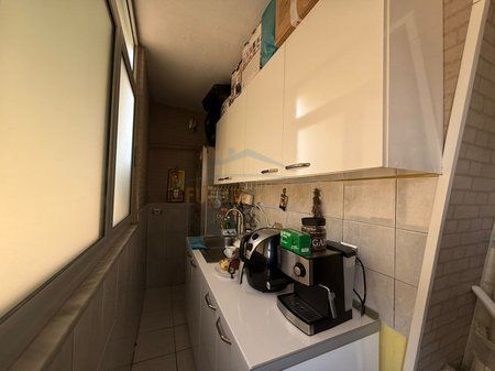 Shitet, Apartament 1+1, Rruga Siri Kodra, Tiranë