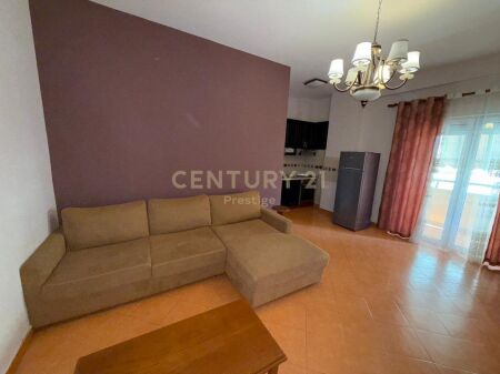 APARTAMENT PER BANIM OSE ZYRA, PRANE STADIUMIT "AIR ALBANIA", TIRANE!