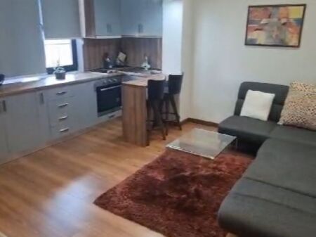 Apartament me qera 1+1