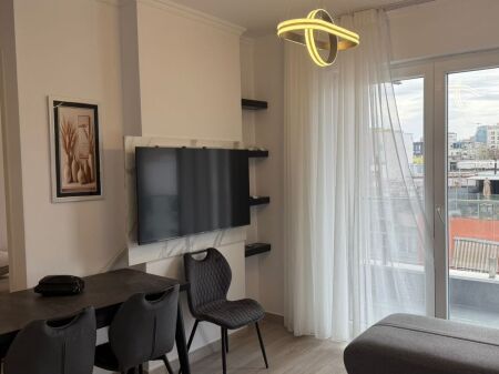  Apartament 2+1+P me Qira – Pranë Bulevardit të Ri 