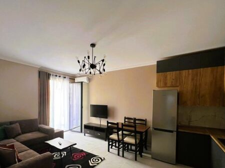APARTAMENT 1+1 ME QIRA TEK ASL 1,PRANE QSUT !!