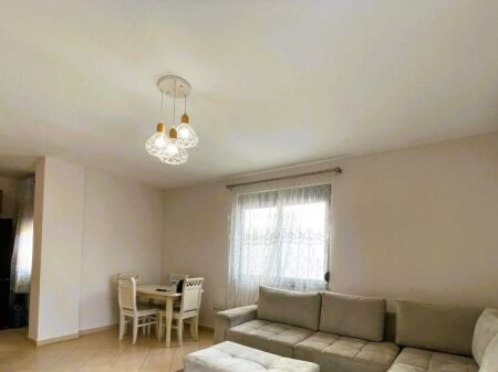 JEPET ME QIRA APARTAMENT 2+1+2 TE LIQENI THATE