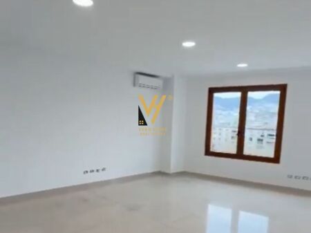 UFFICIO 187 M2 IN AFFITTO AL HILTON 250.000 LEKE