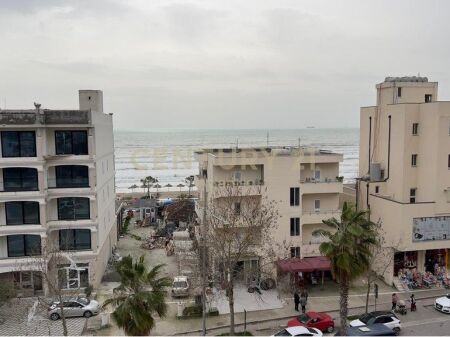 Apartament 2+1+2T me Dy Ballkone me pamje nga deti për shitje në Plazh, Durrës.