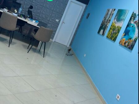 NEGOZIO IN AFFITTO 45 M2 ASTIR 50.000 LEKE FH-65646